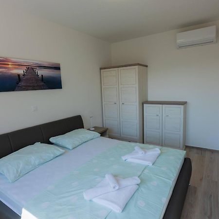 Three-Bedroom Premium Holiday Home Atmosfera With Private Pool&Sauna Vodice Luaran gambar